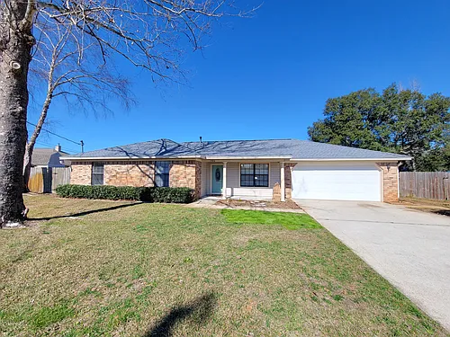 1306 Pine Hill Cir Photo 1