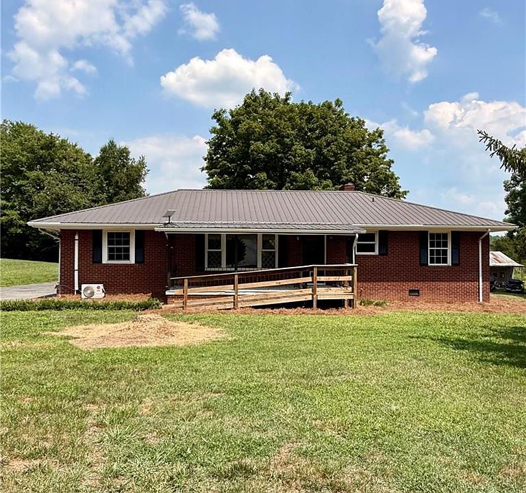 1st image of 2022 Wicker Lovell Rd