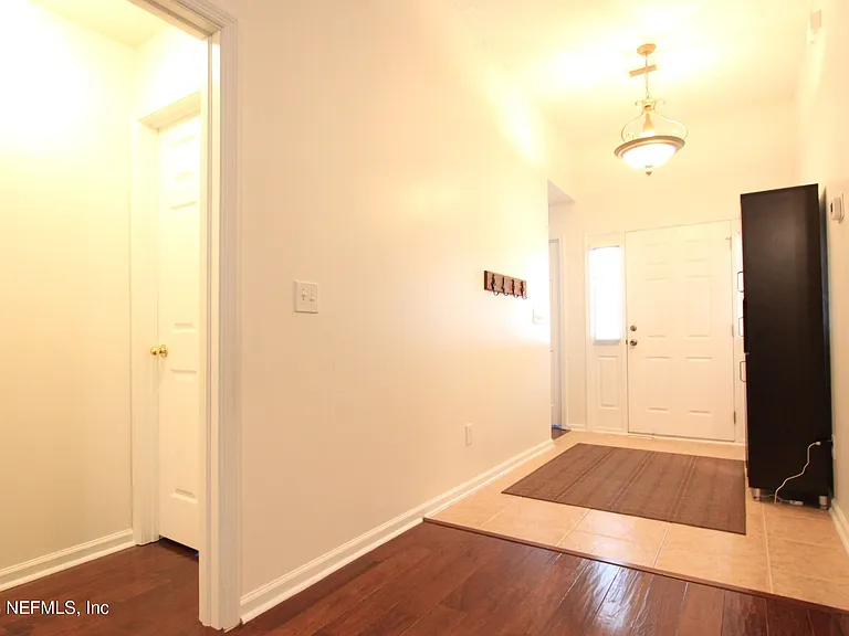 509 Candyroot Ct — Photo 3
