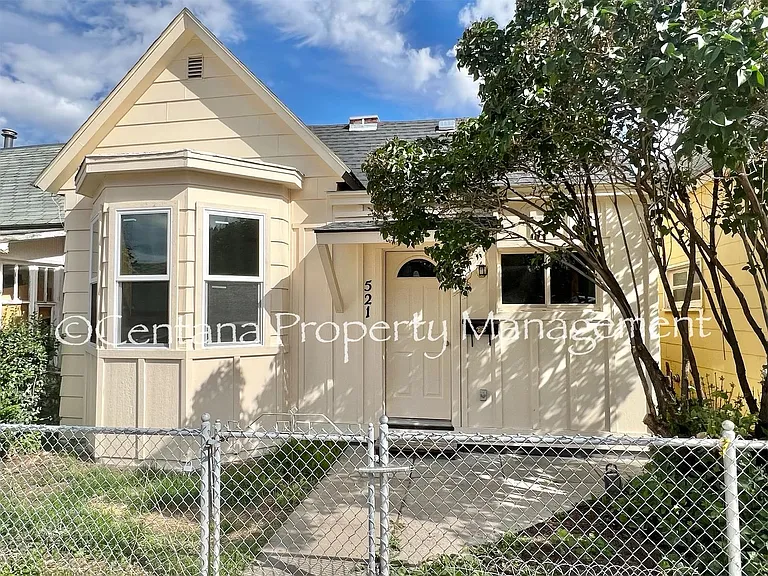 521 Birch St — Photo 2