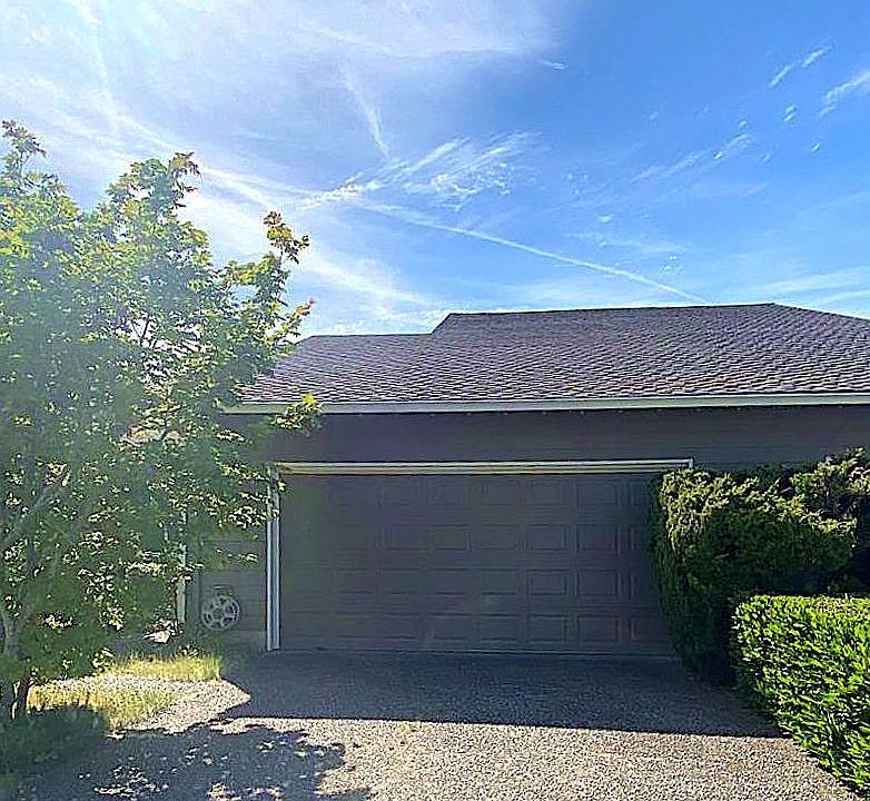 1st image of 2727 174th Ave NE #A