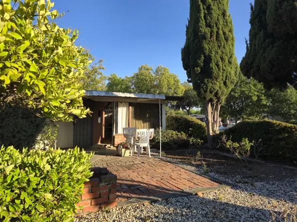 887 Lakewood Dr, Sunnyvale, CA 94089