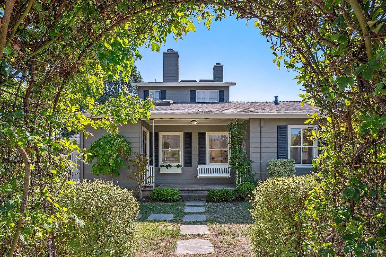 23 Oxford Avenue photo 1
