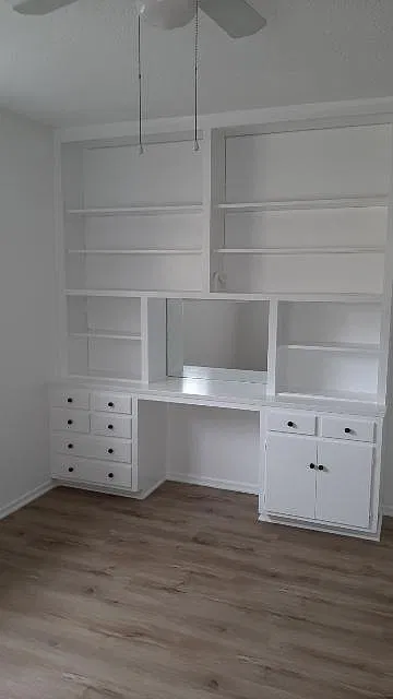 Bedroom shelfing unit
