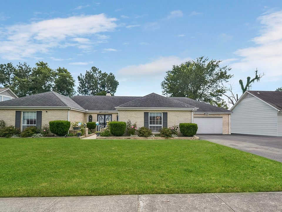 1st image of 5681 Magnolia Woods Dr