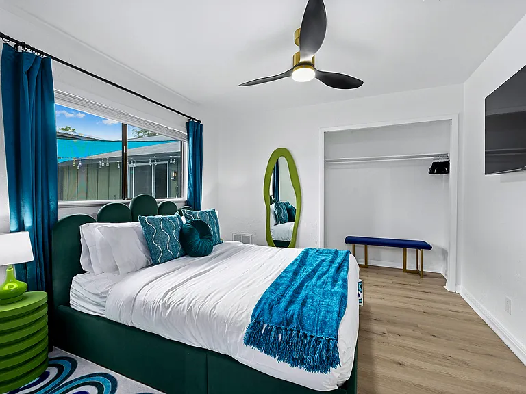 Queen Room Unit B with seperate private entrance.
