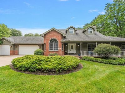 556 Shatz Dr, Valparaiso, IN, 46385