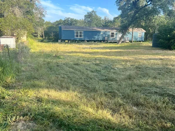 149 LONGHORN RD, Stockdale, TX 78160