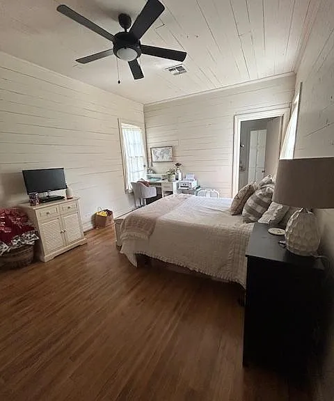 701 University Blvd — Photo 11