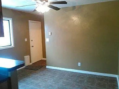 1140 Merritt Dr — Photo 6