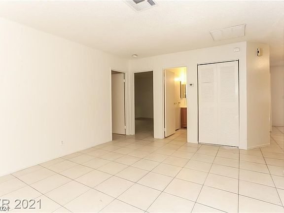 4th image of 465 N Lamb Blvd APT H