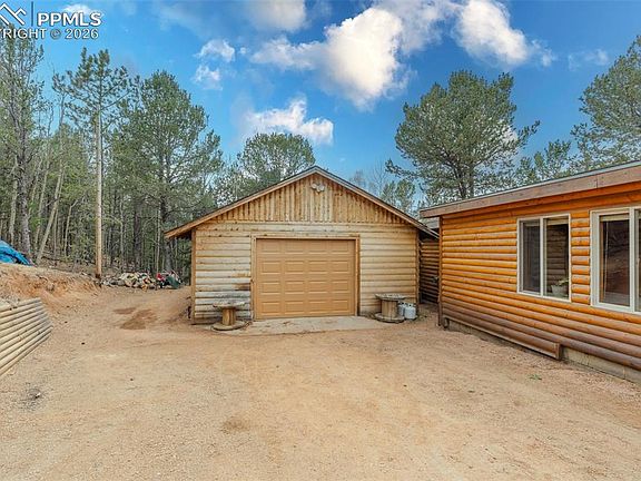 3rd image of 847 Timber Ridge Rd