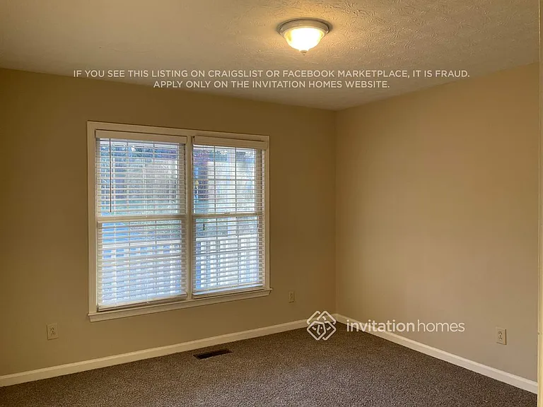 2355 Huntington Dr — Photo 8