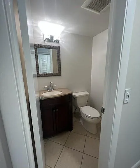 11 Cambridge E #11 — Photo 6