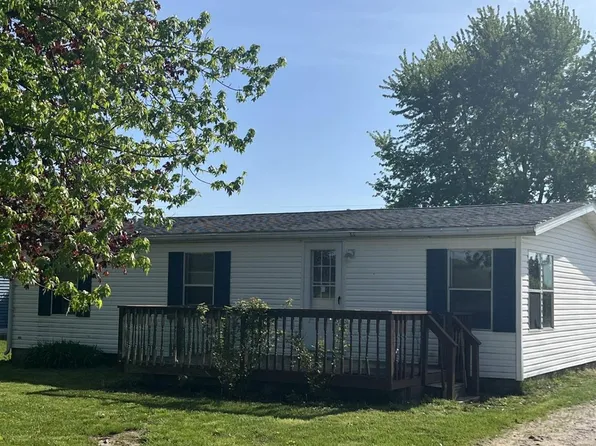 6791 Cade Rd, Brown City, MI 48416
