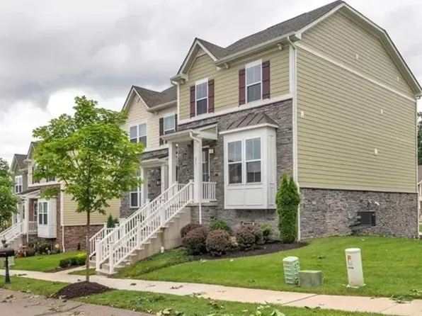 617 Chilliwack Ln, Mars, PA 16046