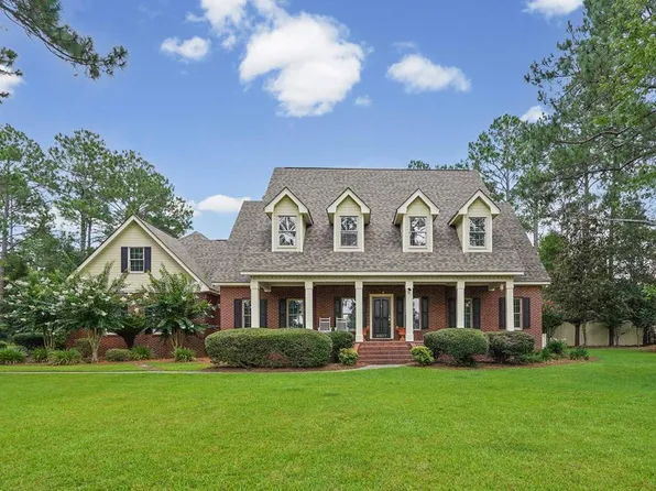 6007 Eastlake Dr, Tifton, GA 31794