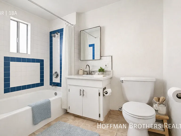 1427 Euclid St #E — Photo 3