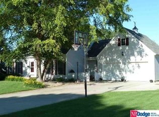 2805 Susan St, Fremont, NE 68025