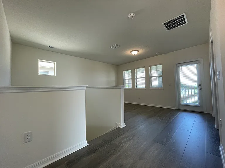 16349 Admirals Cove Ln — Photo 12