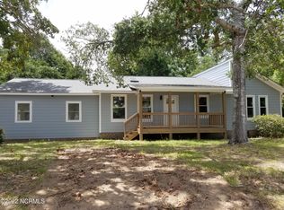 113 NE 35th St, Oak Island, NC 28465