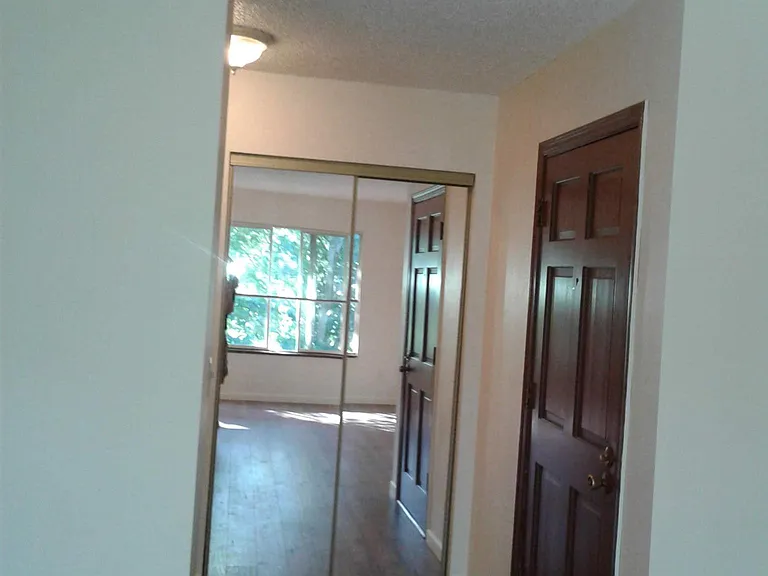 8334 N Edison St — Photo 8