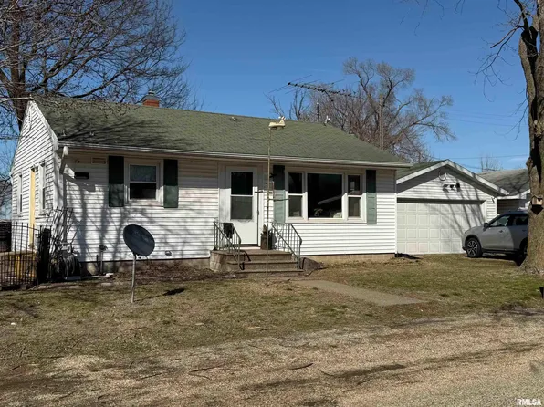 106 W Sycamore St, Gladstone, IL 61437