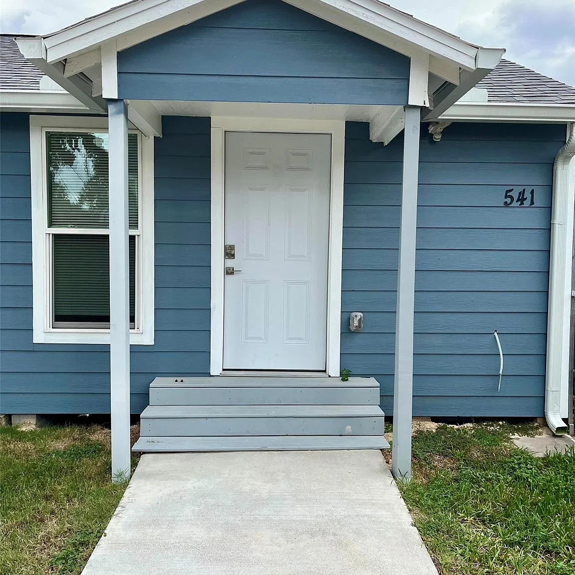 1 bed, 1.0 bath, 926 sqft, $1,200 — Photo 1