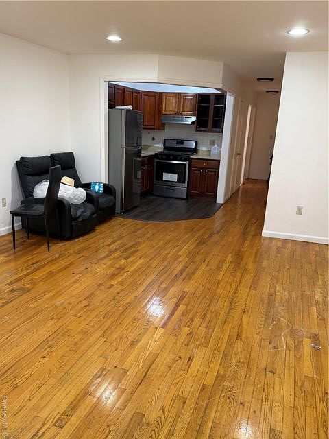 1st image of 17207A 90th Ave #2