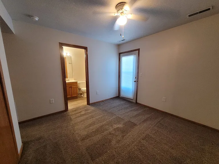 Mulberry Pointe Apartment Homes — Photo 11
