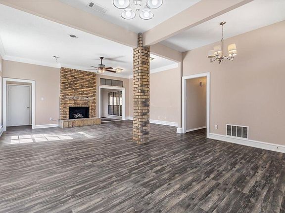 5th image of 3917 Flintridge Dr