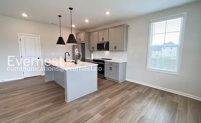 7726 Mistflower Cir — Photo 4