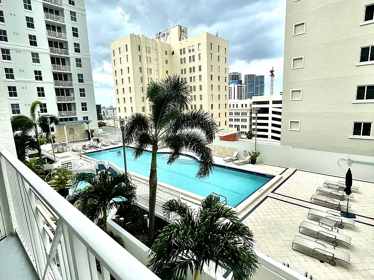 255 Evernia St #70 — Photo 9