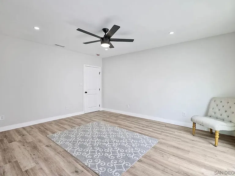 575 Florida St — Photo 21