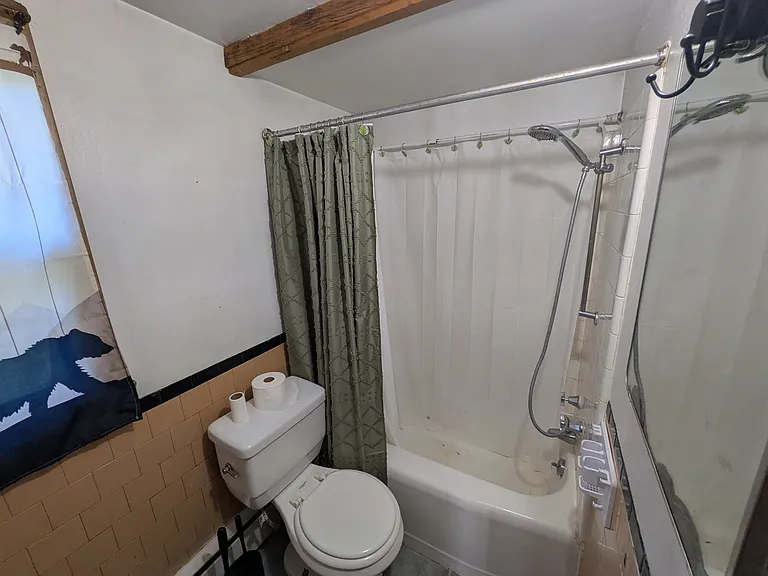 1120 Chandler St #4 — Photo 3