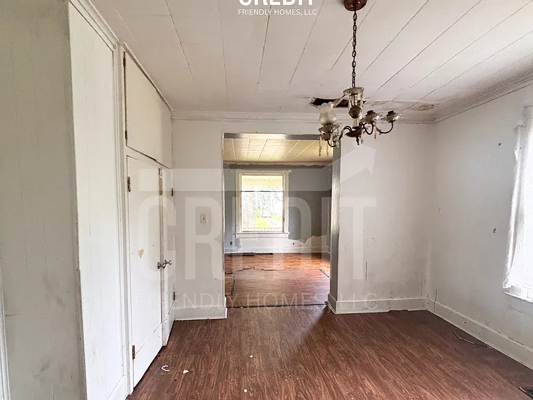 1712 N Church St — Photo 3