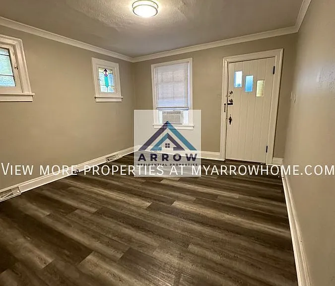 8340 Mayfair Pl — Photo 3