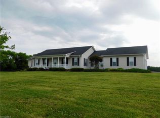 1014 Farmington Rd, Mocksville, NC 27028