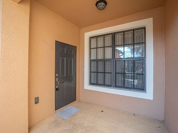 4th image of 234 Murano Dr