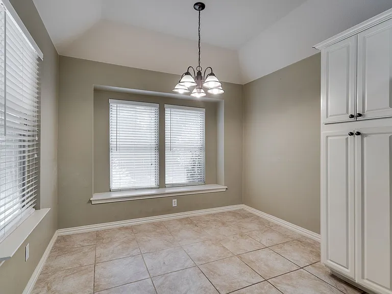 1001 Porter Pl — Photo 15