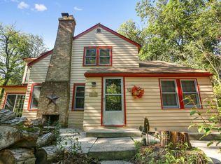 122 S Wells Rd, Beverly Shores, IN 46301