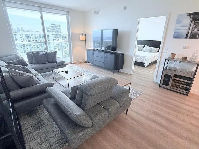 4250 Biscayne Blvd #1617 — Photo 8