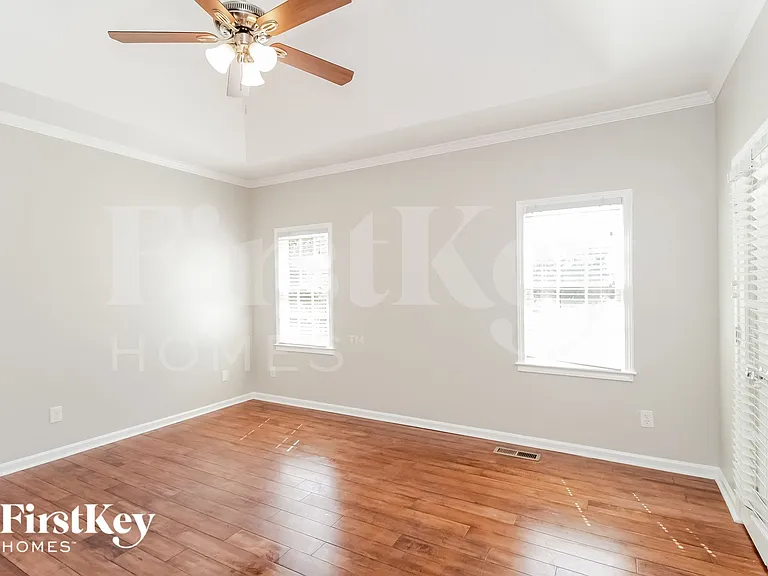 224 Tennis Court Ln NW — Photo 7