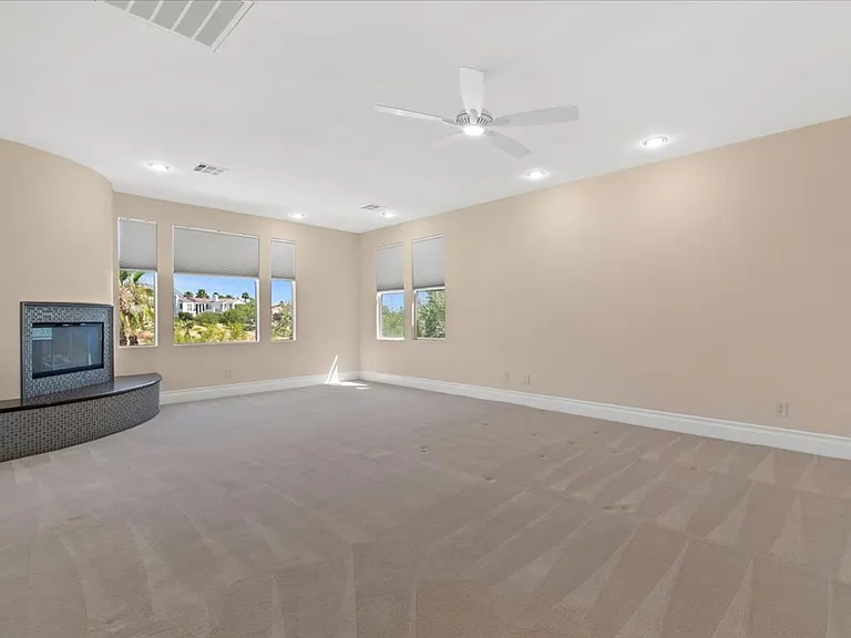 3043 Red Springs Dr — Photo 15