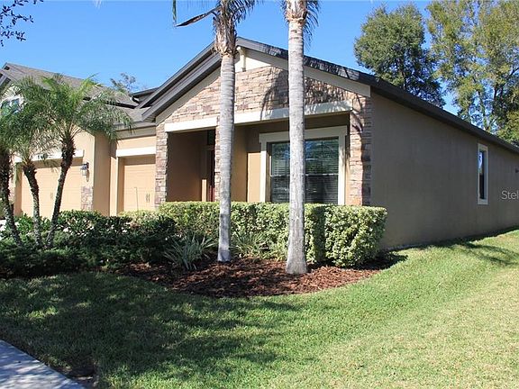 3rd image of 205 Dakota Hill Dr