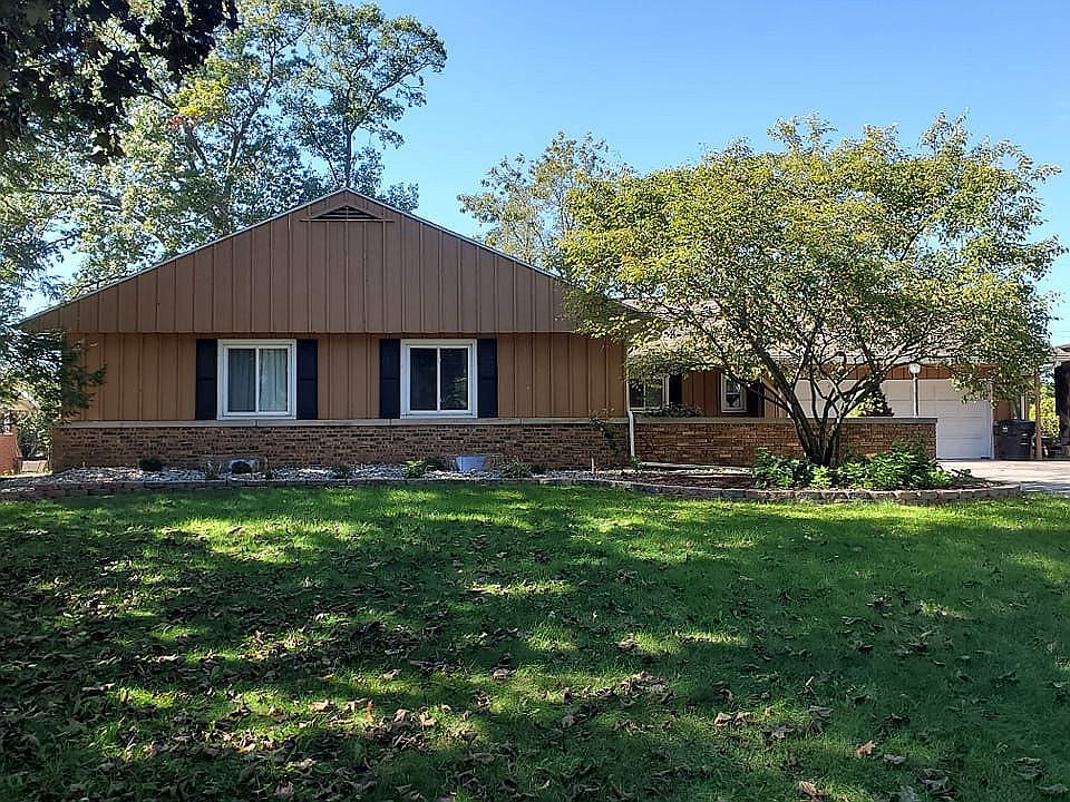 1st image of 415 Aspin Dr