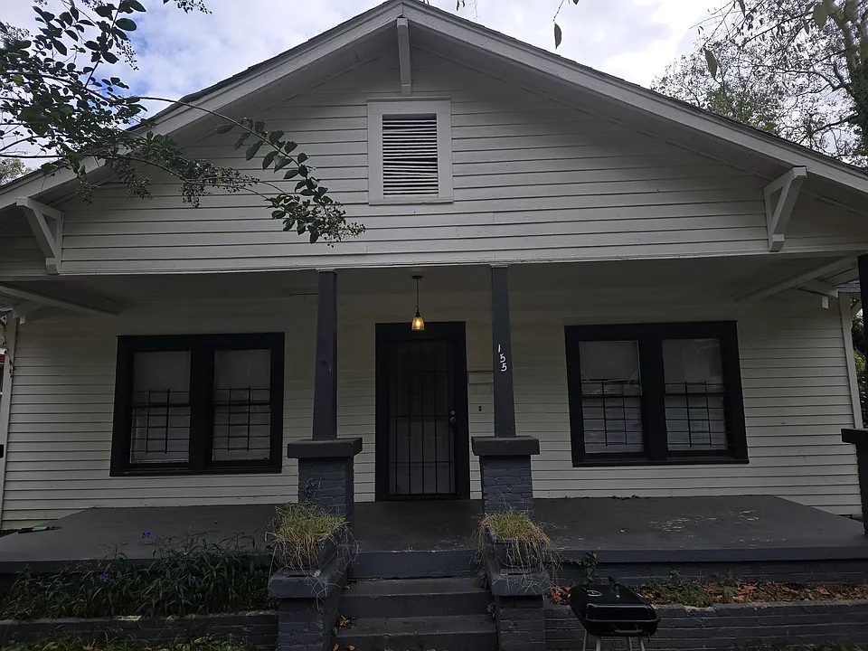 155 W Hannon St