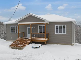 85 Highland Rd, Saint John, NB E2K 1P8