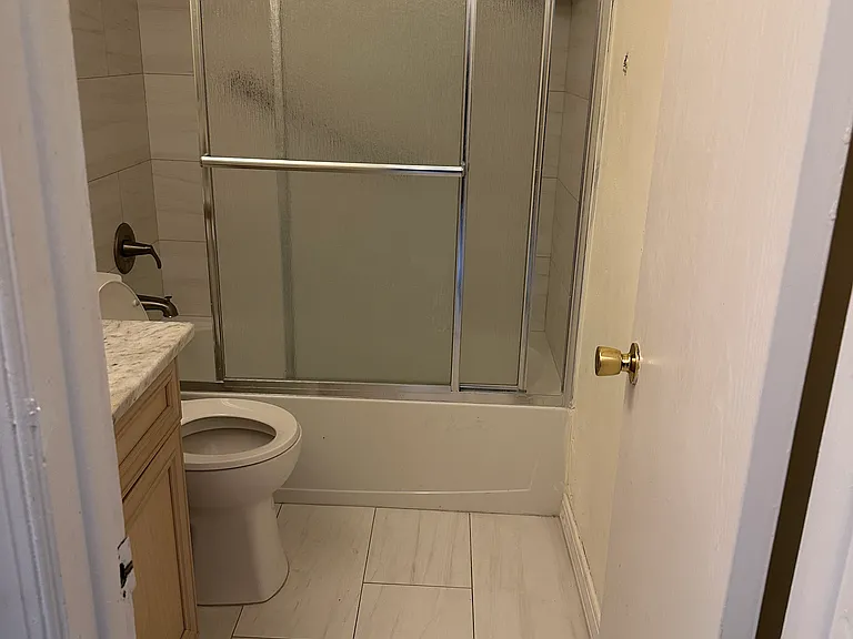 8208 SW 12th Pl — Photo 8