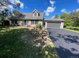 4687 Burke Rd, Newport, MI 48166